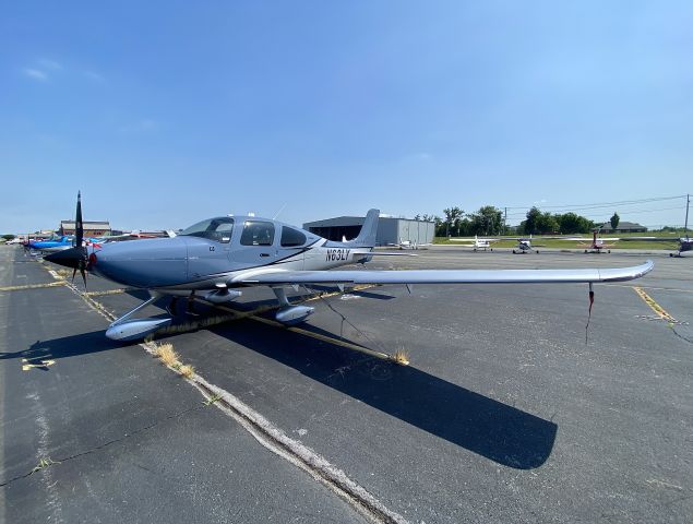 Cirrus SR-20 (N63LY) - Fresh out of the factory - June 15, 2022