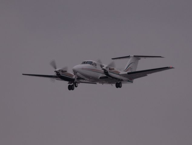 Beechcraft Super King Air 200 (N485R)