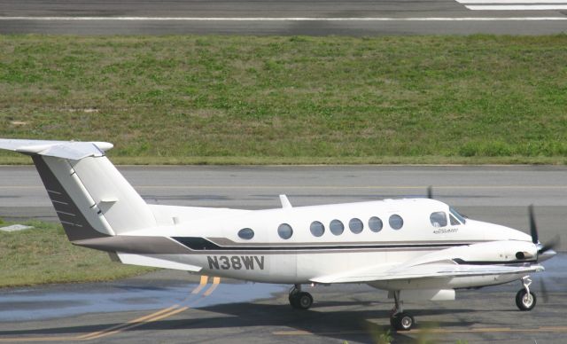 Beechcraft Super King Air 200 (N38WV)