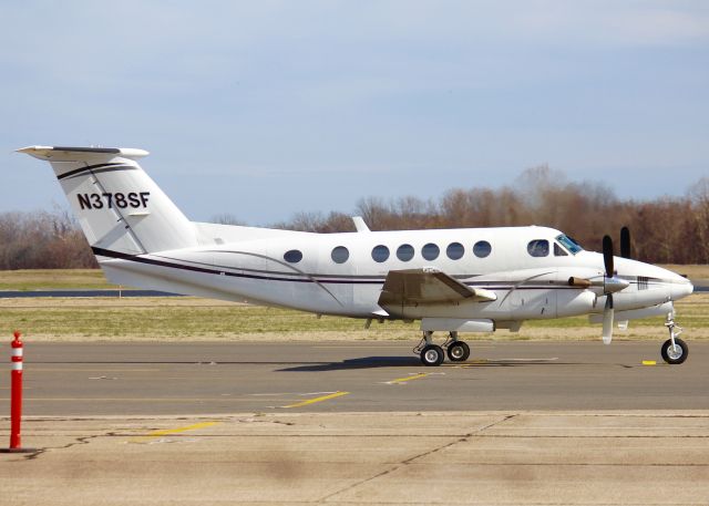 Beechcraft Super King Air 200 (N378SF) - At Downtown Shreveport.