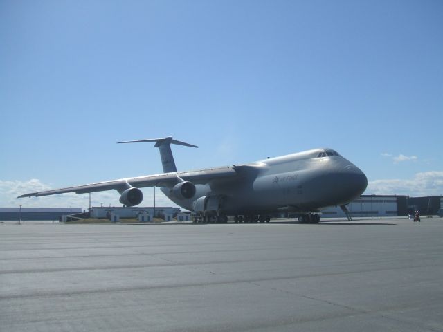 Lockheed C-5 Galaxy —