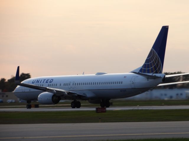 Boeing 737-900 (N71411)