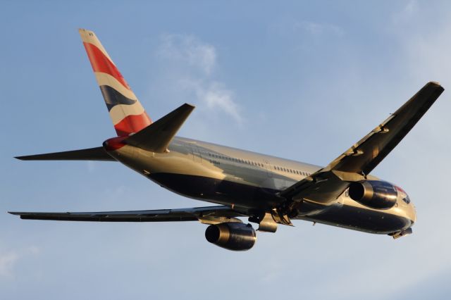 — — - A B767-336ER departs runway 027R at LHR.