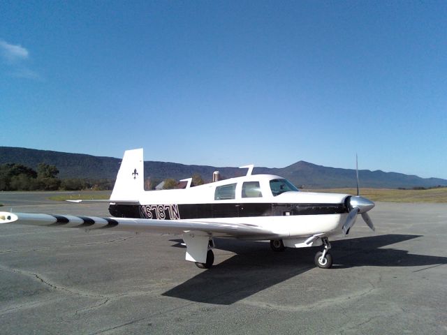 Mooney M-20 Turbo (N6787N)