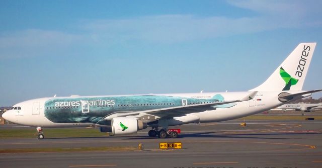 Airbus A330-200 (CS-TRY)