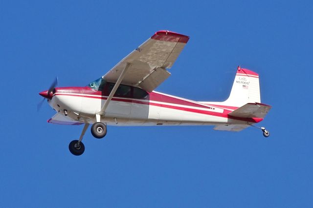 Cessna Skywagon 180 (N570DS)