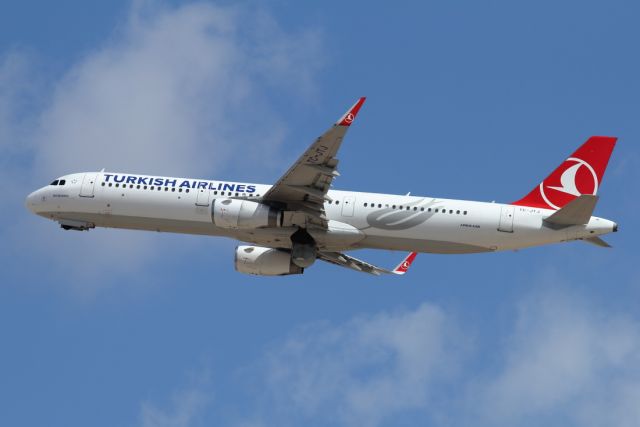 Airbus A321 (TC-JTJ) - 21/04/2023:br /Flight to Istanbul (IST).