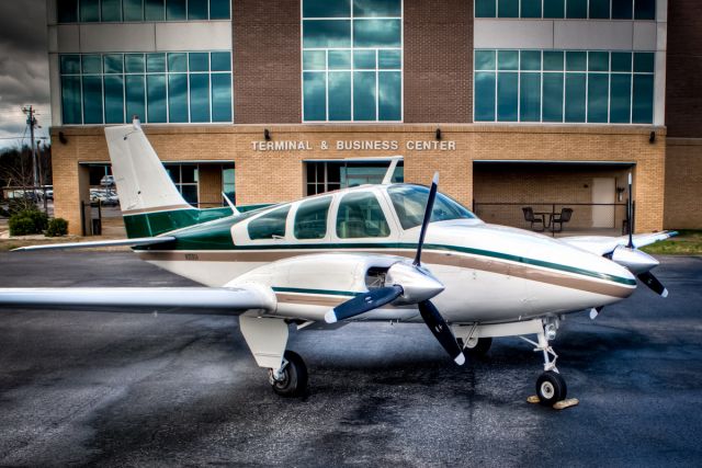 Beechcraft 55 Baron (N3590A)