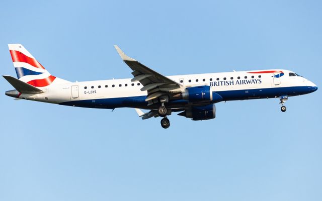 Embraer ERJ-190 (G-LCYS)