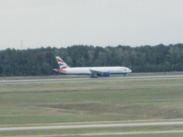 Boeing 777-200 (G-VIIL)