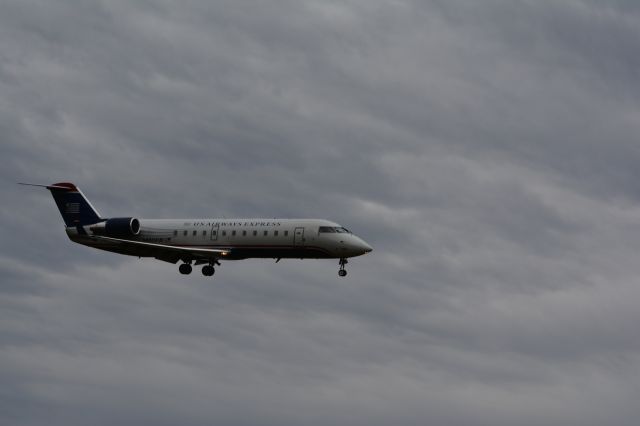 Canadair Regional Jet CRJ-200 (N460AW)