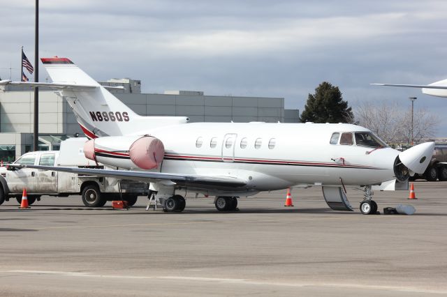 Hawker 800 (N896QS)