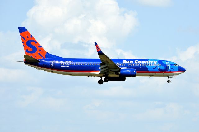 Boeing 737-700 (N804SY) - 07/04/2015 SunCountry N804SY B737 KDFW