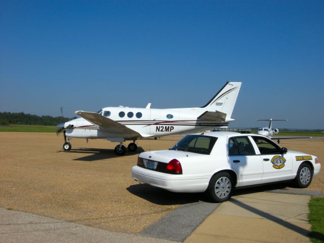 N2MP — - Missouri Highway patrol aircraft & patrol car