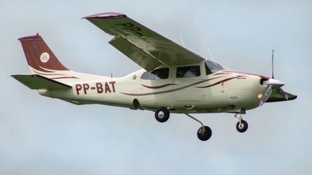 Cessna Skyhawk (PP-BAT)