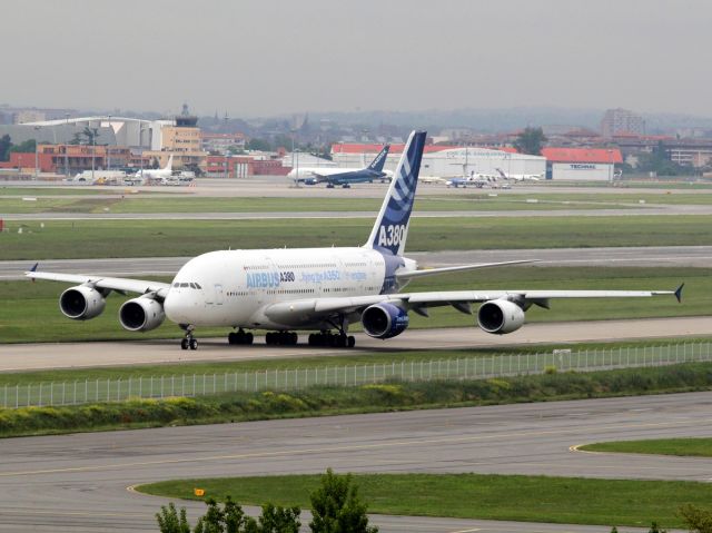 Airbus A380-800 (F-WWOW)