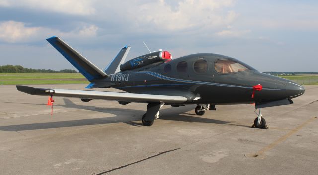 Cirrus Vision SF50 (N19VJ) - A Cirrus SF50 Vision Jet, operated by VeriJet, on the ramp at Pryor Field Regional Airport, Decatur, AL - June 13, 2021. 