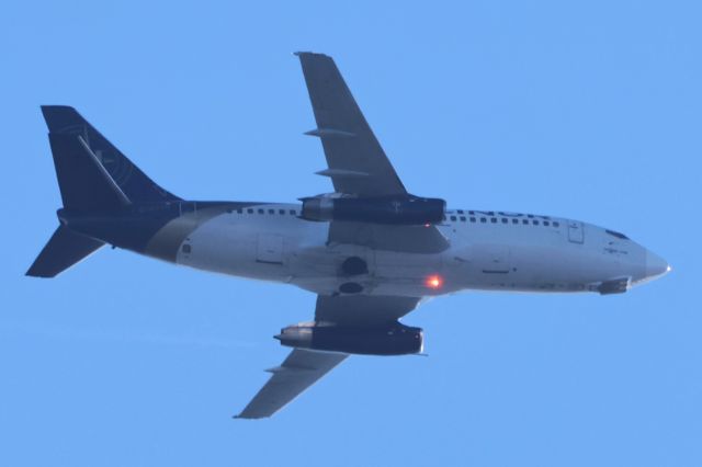 Boeing 737-700 (C-GTUK) - C-GTUK Boeing B-737-2B6C Nolinor Aviation Inc. De Quebec YQB Vers Montrea Mirabel YMX Altitude 2135 Mètres. Vitesse 496 Km/H. Survolant le fleuve St-Laurent QC. à Lavaltrie. Le 18-10-2024 à 14:35.