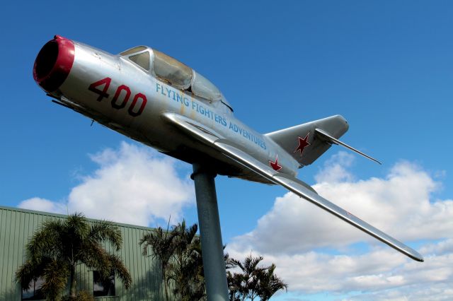 — — - Mounted on a pole at the old Flying Fighters hanger - the twin cannon fitting interests me - does anyone have any information on these please?