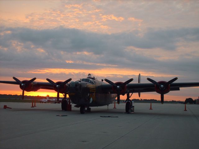 Consolidated B-24 Liberator (N224J)