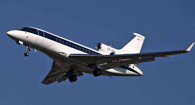 Dassault Falcon 7X (CS-DSA)