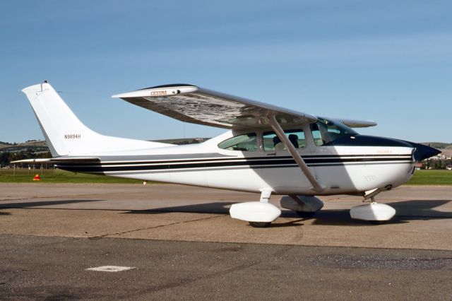 N9894H — - CESSNA - 182R SKYLANE - REG : N9894H (CN ) - PARAFIELD AIRPORT ADELAIDE SA. AUSTRALIA - YPPF 13/6/1984