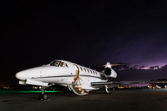 Cessna Citation X (N612EM)