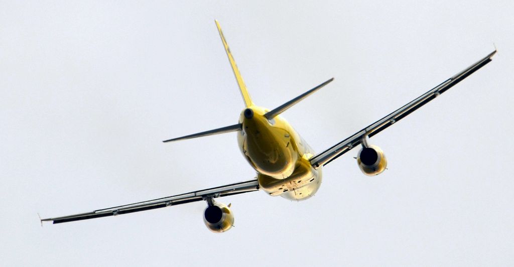 Airbus A320 (N601NK)