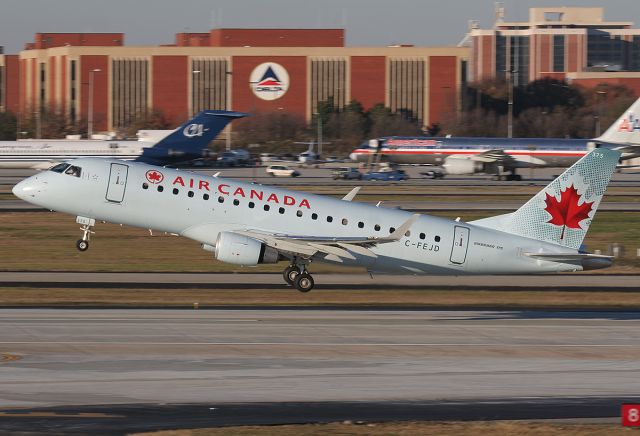 Embraer 170/175 (C-FEJD)