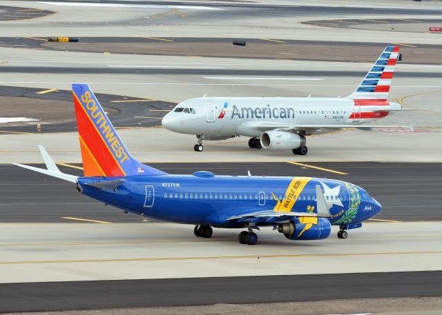 Boeing 737-700 (N727SW)