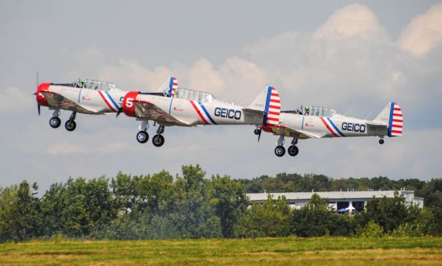 — — - New York Air Show at Stewart International Airport (SWF/KSWF) in New Windsor, Ny.  