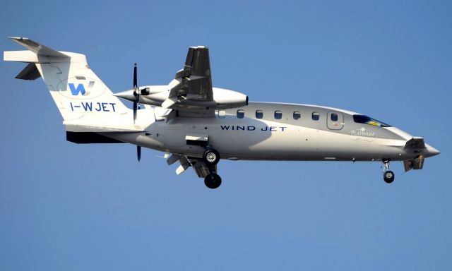 Piaggio P.180 Avanti (I-WJET)