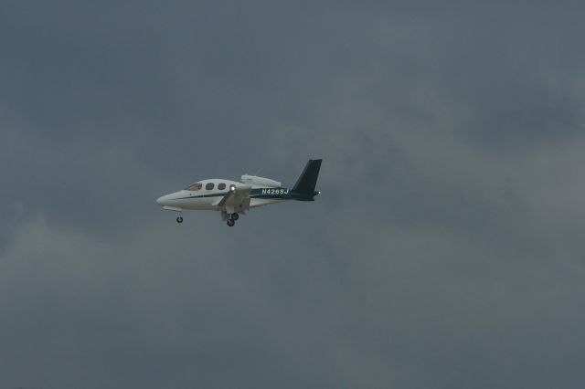 Cirrus Vision SF50 (N426SJ)