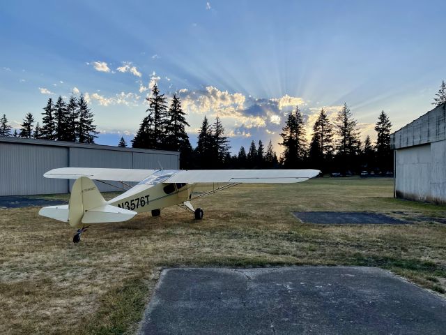 TAYLORCRAFT (1) F-19 Sportsman (N3576T) - A promising morning for flying