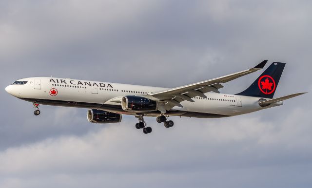 Airbus A330-300 (C-GFAF) - Photo taken January 28th 2018, my first glimpse at the Air Canada A333 in the new paint...