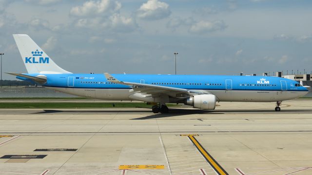 Airbus A330-300 (PH-AKF) - Taxiing by as I await my flight to Los Angeles.