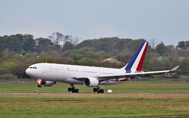 Airbus A330-200 (F-RARF) - "ctm1275" french air force a330-223 f-rarf doing a touch n go at shannon this evening 25/4/19.