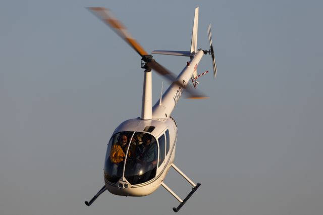 Robinson R-44 (N183AS)