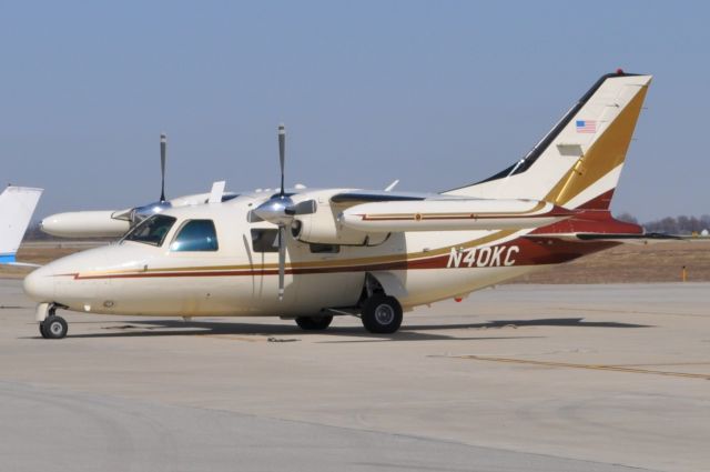 Mitsubishi MU-2 (N40KC)