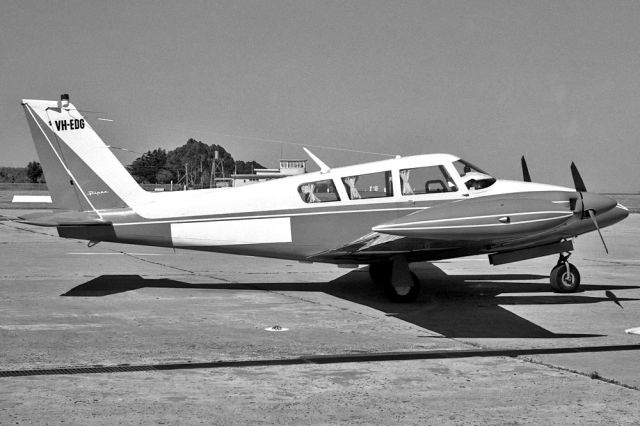 VH-EDG — - PIPER PA-30-160 TWIN COMANCHE - REG VH-EDG (CN 30-1823) - ESSENDON MELBOURNE VIC. AUSTRALIA - YMEN (9/11/1980)