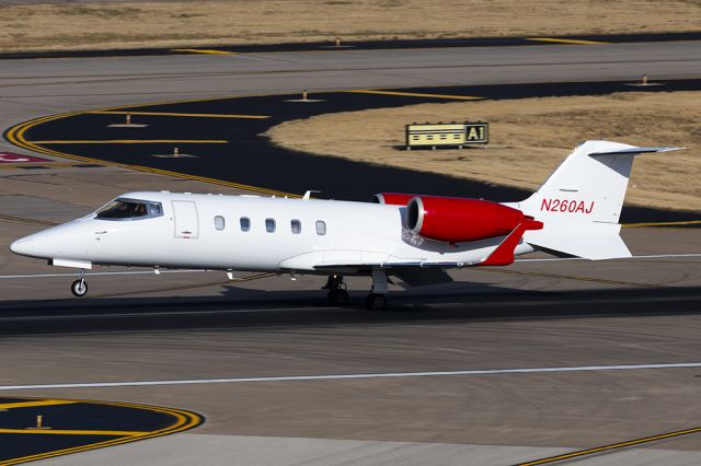 Learjet 60 (N260AJ)