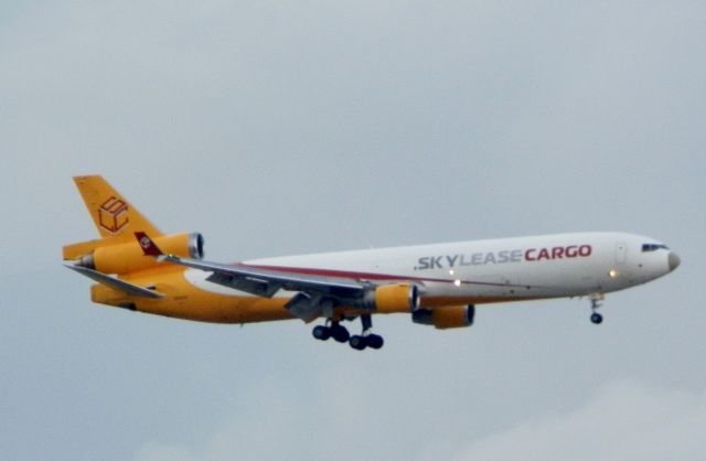 Boeing MD-11 —