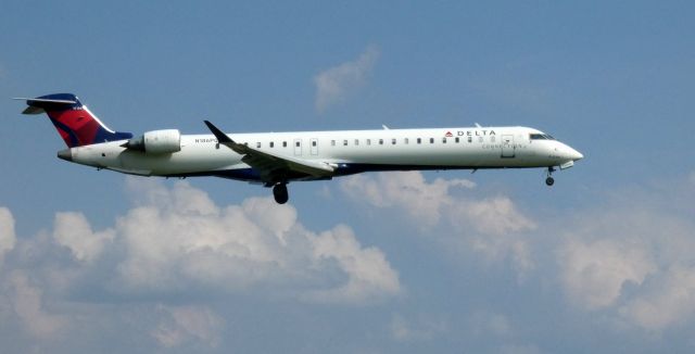 Canadair Regional Jet CRJ-900 (N186PQ) - On final is this 2008 Delta Connection Canadair Regional Jet 900ER in the Summer of 2021.