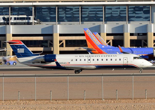 Canadair Regional Jet CRJ-200 (N889AS)