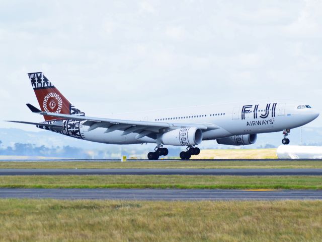 Airbus A330-300 (DQ-FJV)