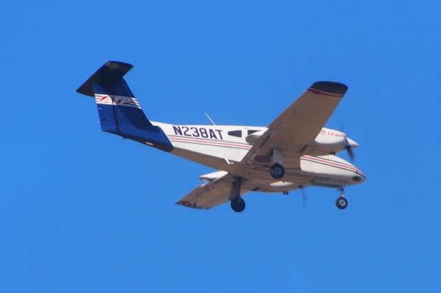 Piper PA-44 Seminole (N238AT)
