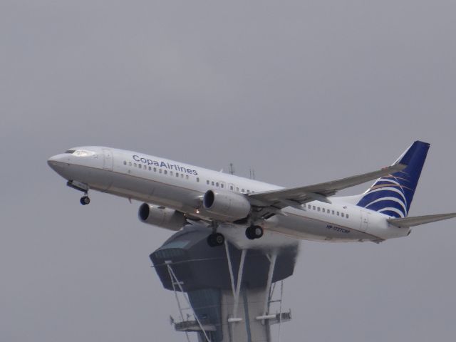Boeing 737-800 (HP-1727CMP)