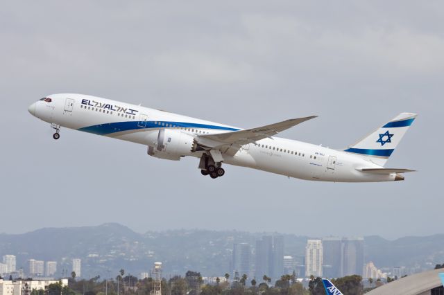 Boeing 787-9 Dreamliner (4X-EDJ)
