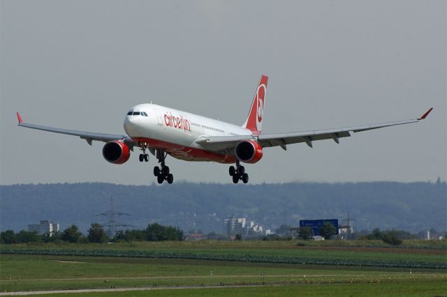 Airbus A330-300 (D-AERS) - Airbus A330-332,Air Berlin,EDDS-Airport-Stuttgart-Echterdingen,Germany,25.August 2011