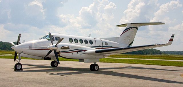 Beechcraft Super King Air 200 (N327SE) - 9 Passenger